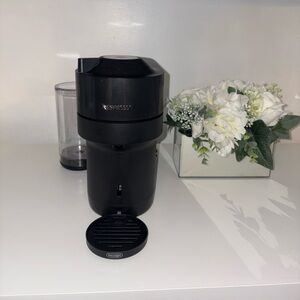 Nespresso Vertuo Pop+ Black Coffee Machine